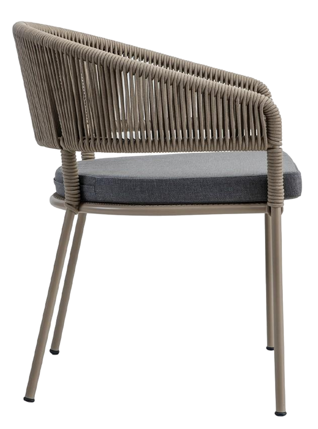 Need restaurant furniture in france?